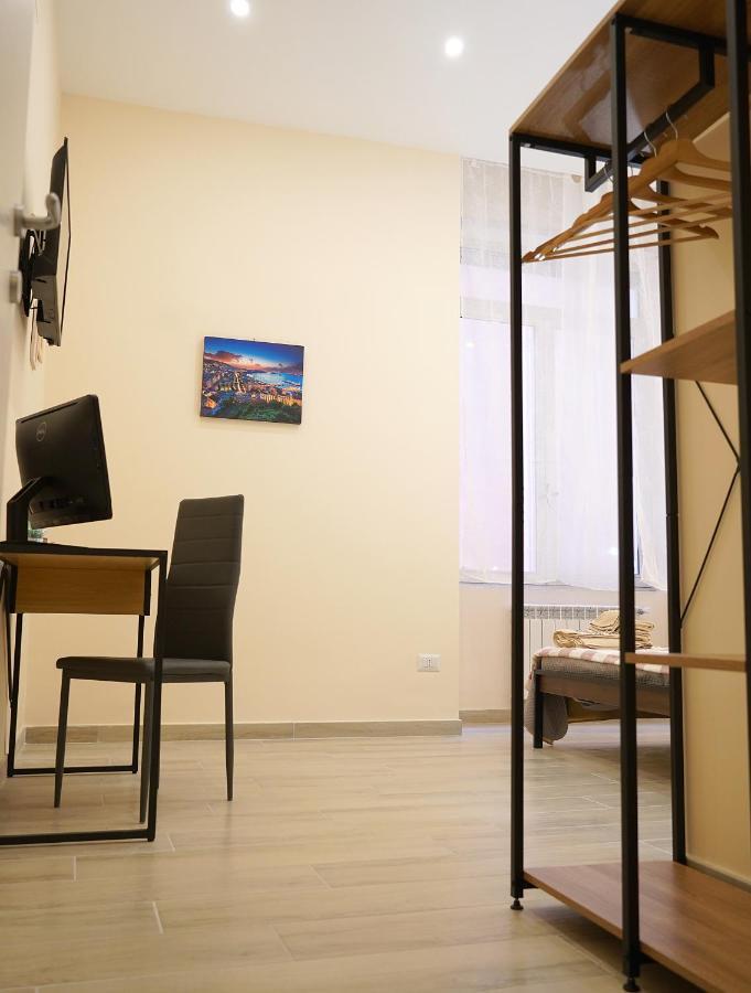 Giulia'S Home Νάπολη Εξωτερικό φωτογραφία